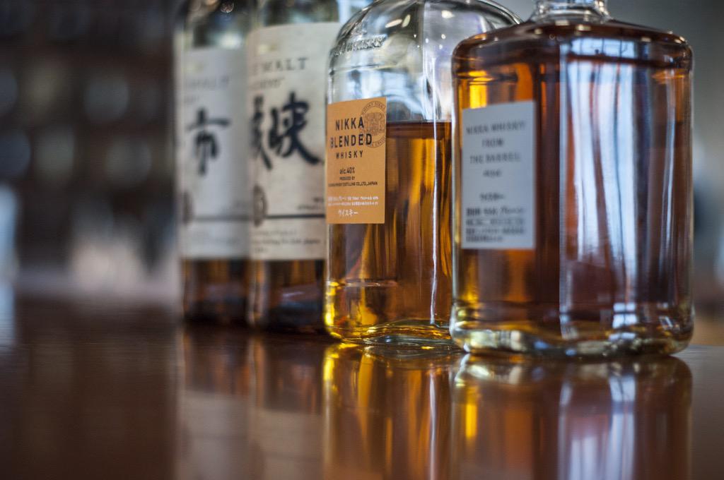BigDrinksGuide's tweet photo. #WorldWhiskyDay - we'll be rattling through some of our favourites... http://t.co/9hwch2r5Tc