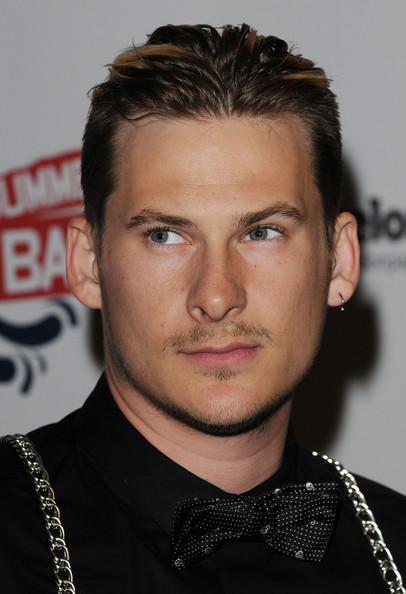 Feliz cumpleaños a Lee Ryan // Happy birthday to Lee Ryan 