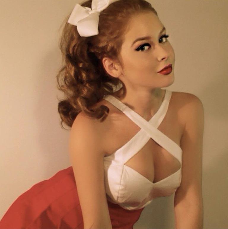 Feliz cumpleaños a // Happy birthday to 