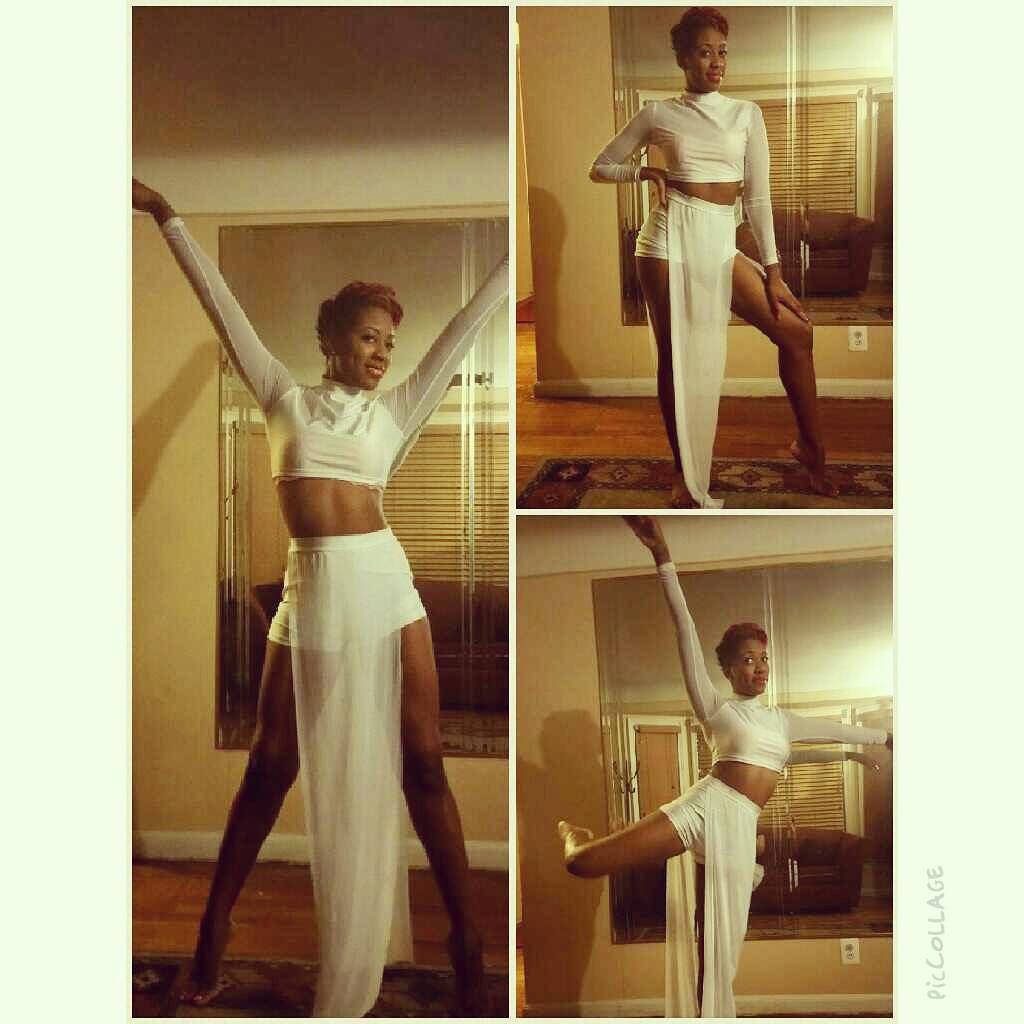 ivycarter041189's tweet photo. Just got #Done Performing!!! Not bad, considering I havent #Danced in #6years!! #Funtimes!!! http://t.co/F01CQa7Ivi