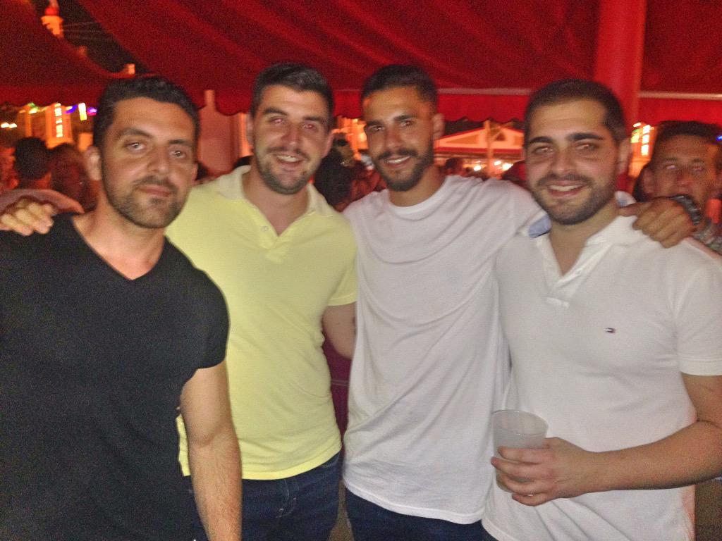 Soto_Moreno's tweet photo. Feria de Jerez!! Otro rollo... http://t.co/kdtq4mOxPX