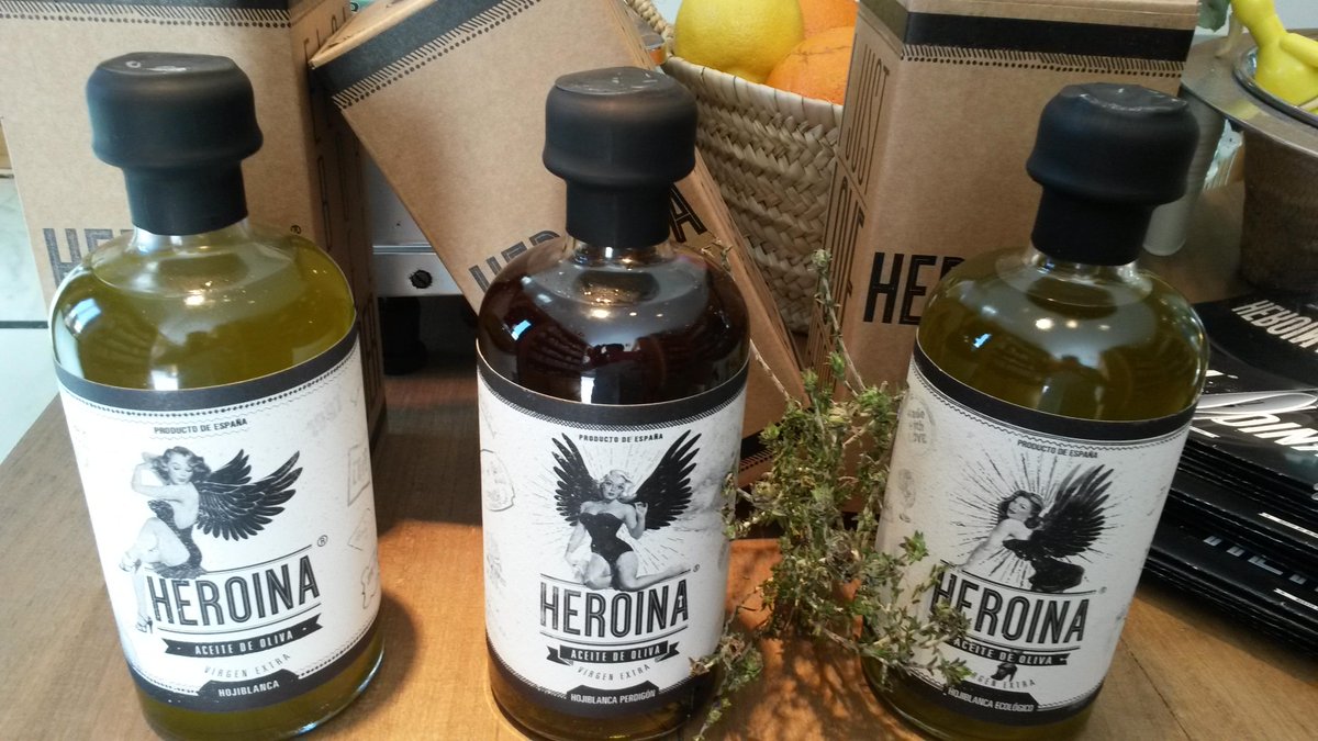inossidable's tweet photo. @Heroina_Virgen Ya tenemos a nuestras heroínas en #inossidable #aceite #hojiblanca #ecológico http://t.co/wT8PCLlAWn