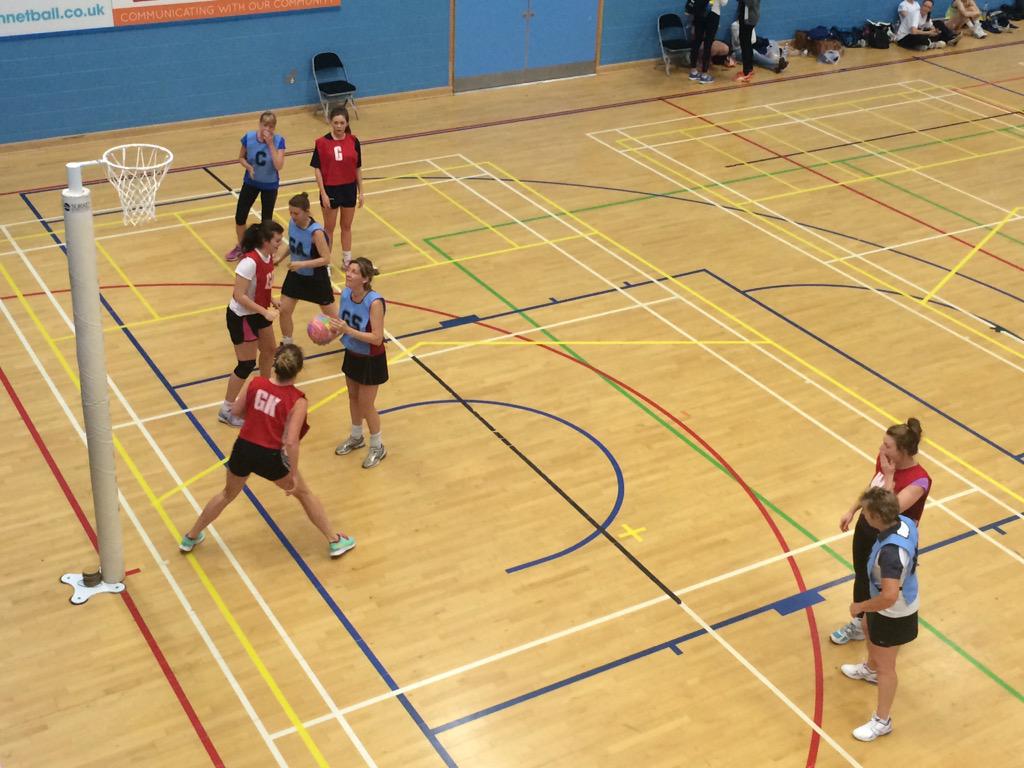 teamsurrey's tweet photo. .@USSUNetball 2s have been holding alumni events for many years.Will the students take the spoils today? #GradSport15 http://t.co/CiR2NXa5Dy