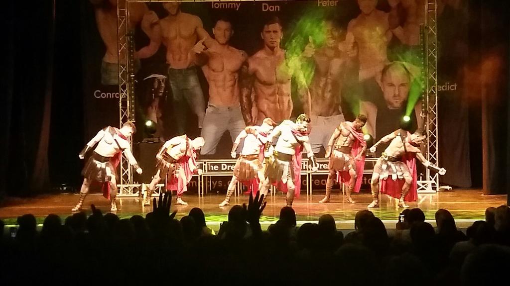 gemmalwilson84's tweet photo. @TheDreamboys http://t.co/a12gxUmqK8