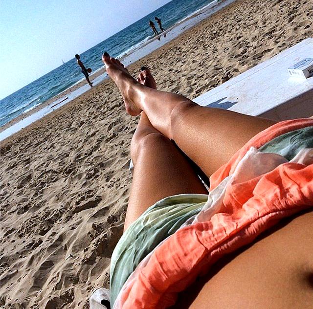 GetSapna79's tweet photo. #weekend #trip with friend(s). #sipping by the beach #relaxing #scuba #beach #tarkarli #ComeOnOver #havefun http://t.co/a5EfAhtwtC