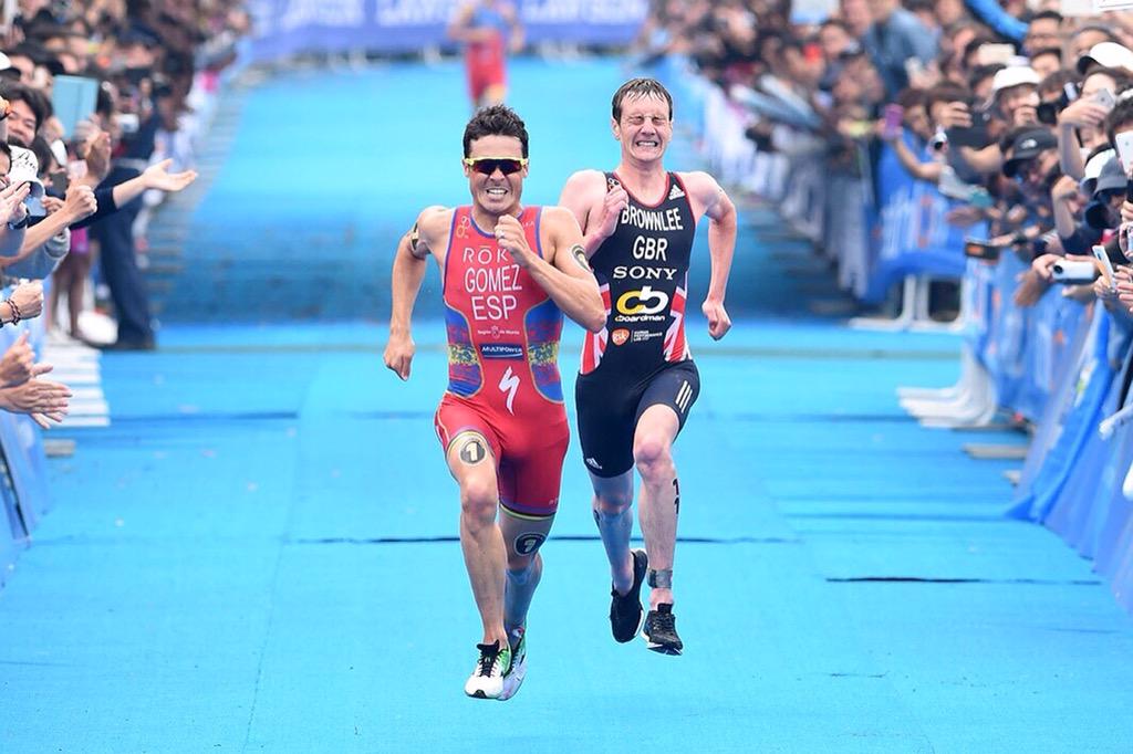 Jgomeznoya's tweet photo. So happy to take the win today in Yokohama! Exciting race until the line! Well done @AliBrownleetri and @mariomola http://t.co/UjrJNt6zM2