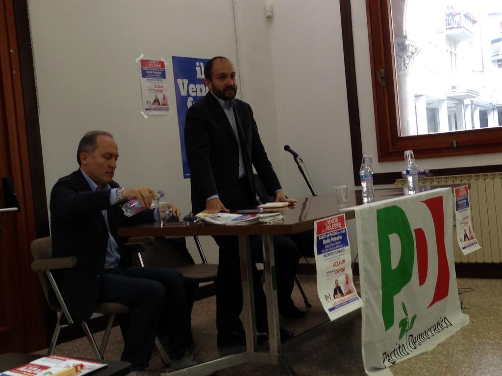 realPane's tweet photo. A Badia Polesine per @grazianoazzalin con il presidente @pdnetwork @orfini #Veneto #ilcoraggiodicambiare #AleMoretti http://t.co/PuxSfqtA64