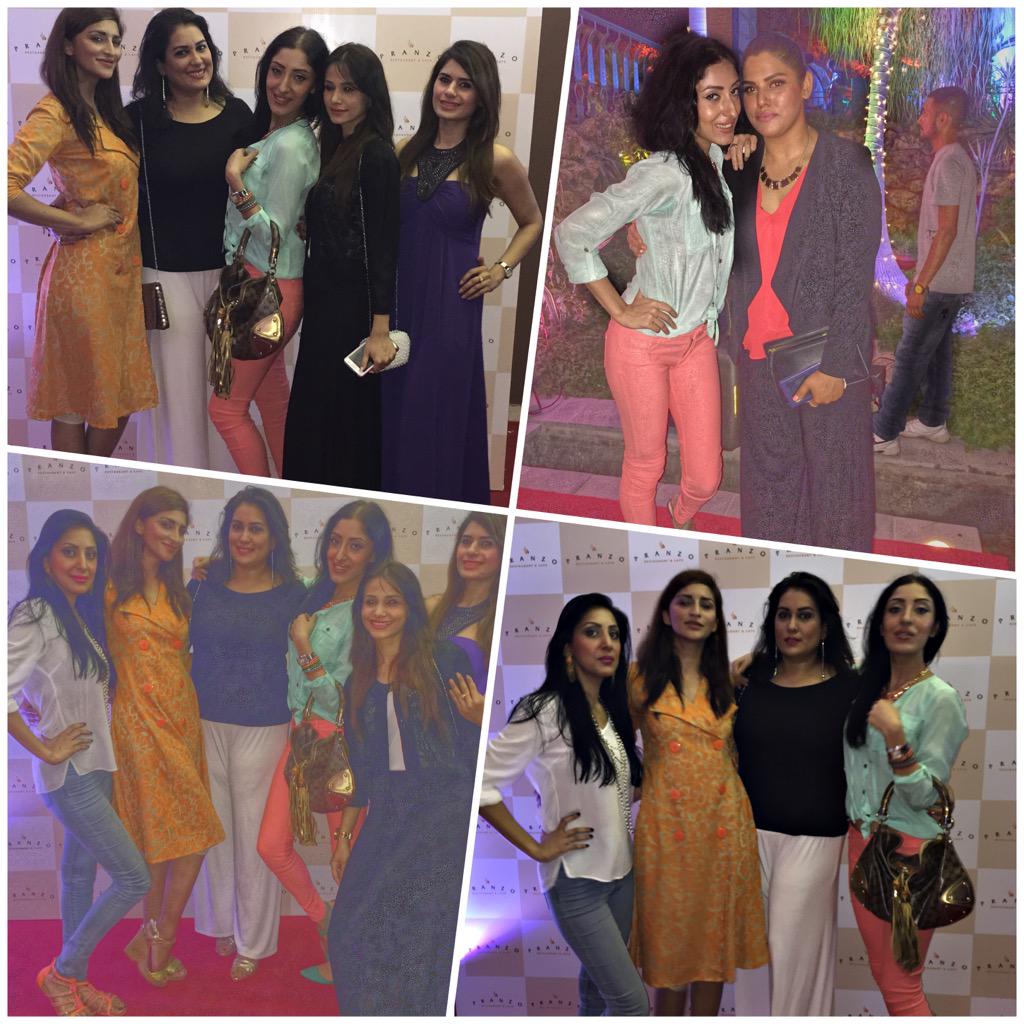 mahirah_abbasi's tweet photo. #mahirahabbasi #farahabbasi #fatima #pheby #ekra #beena #saba #launch #pranzo http://t.co/VHOul9suvl