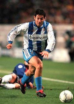 LaRedDigital1's tweet photo. 16 mayo,también cumple años "Turu" Flores (44),el rompecinturas y pesadilla del Celta
Muchas Felicidades http://t.co/hcchPaTuBP