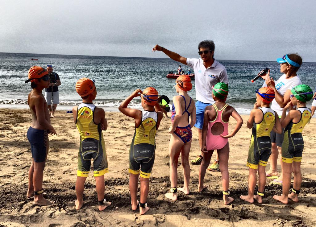 lanzaopenwater's tweet image. The kids are off! #perfectconditions #LZOpenWater #lanzarote #puertodelcarmen