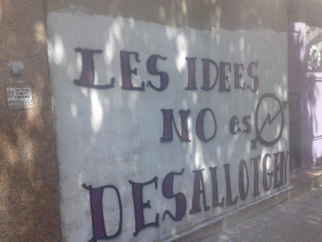 .<a href="/CSOALaIndustria/">La Indústria </a> amb una façana nova