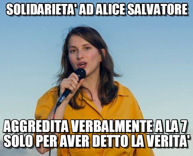 GhitaIacono's tweet photo. "Se usano insulti vuoldire che non hanno null'altro cui aggrapparsi.
Lanciano solo boumerang.
#lariachetira #spuzza http://t.co/YSL7nBRUls