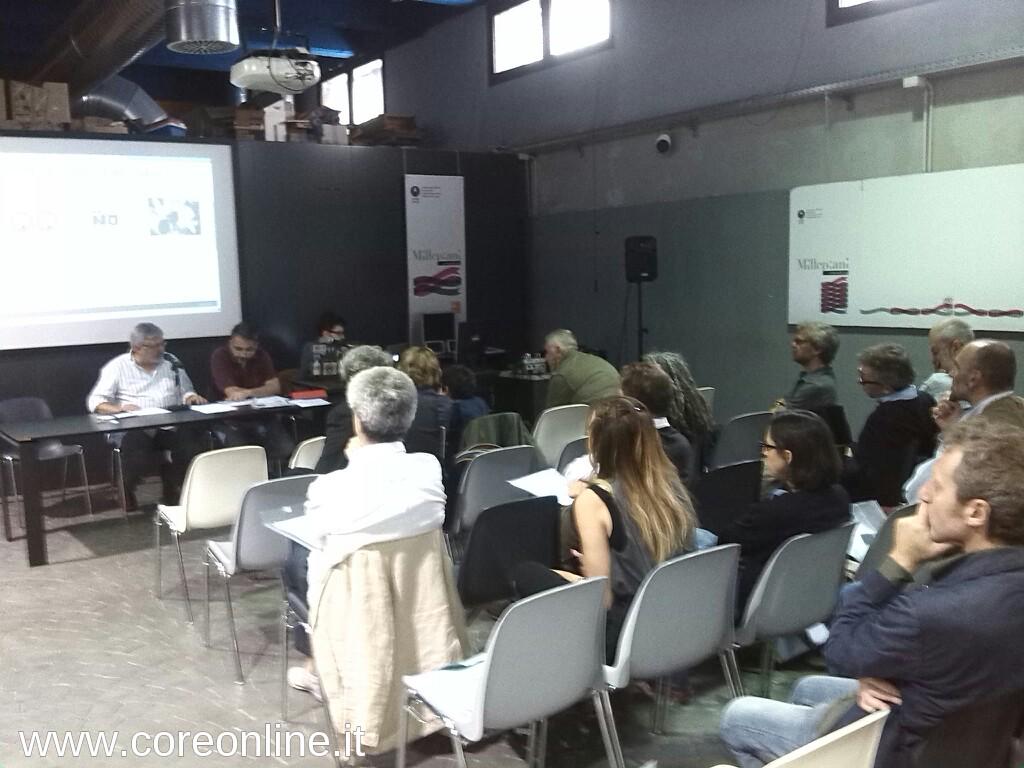 Core online tweet media