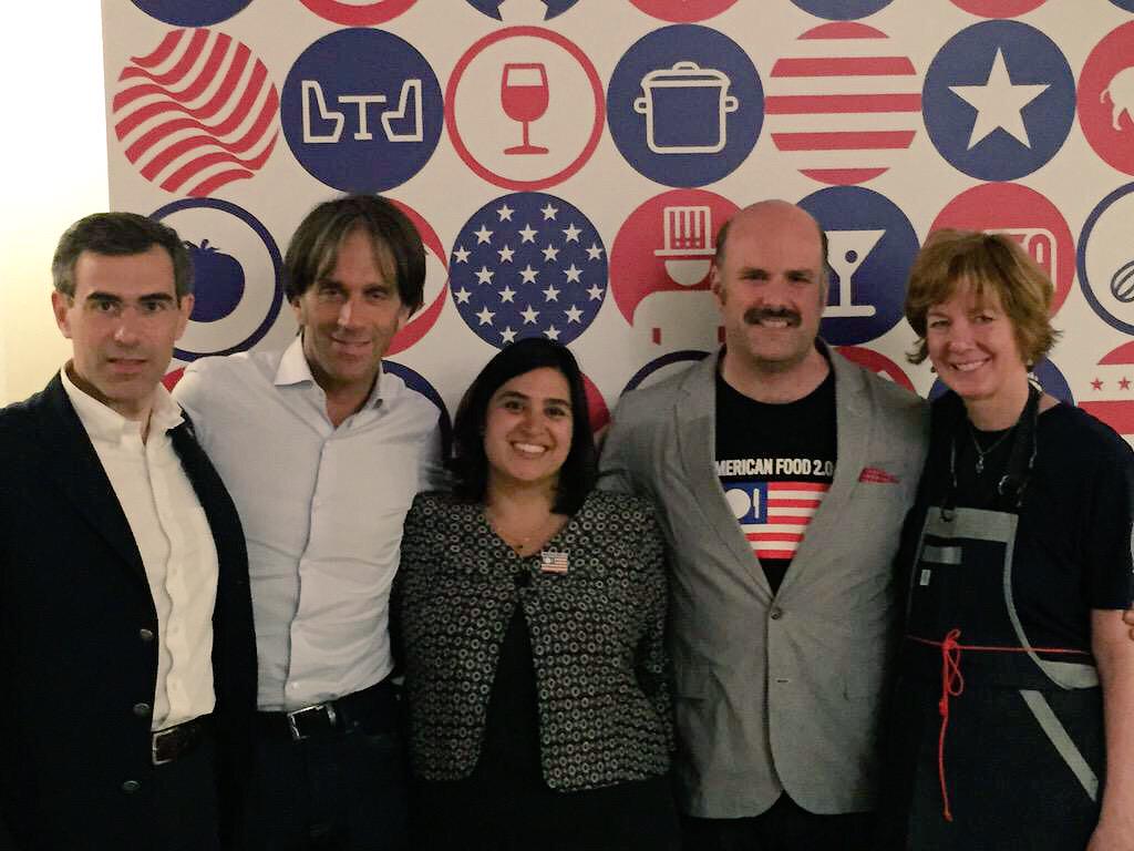 eecarrollbk's tweet photo. A joyous dinner with @nostranapdx sharing cuisine from the Pacific Northwest @USAPavilion2015 #JBAR #Expo2015 http://t.co/tKY70780Ov