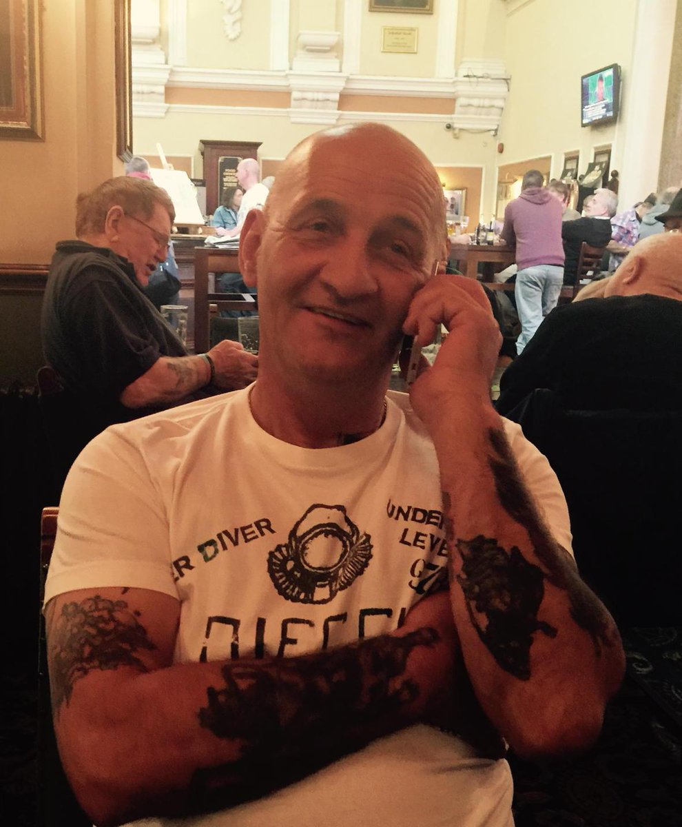 sarahjd1983's tweet photo. Golden boy talking to mammy 😆 @woody5912 http://t.co/9YNUMYmVpQ