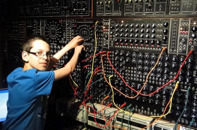 Freddy freezer setting synth to full throttle lol