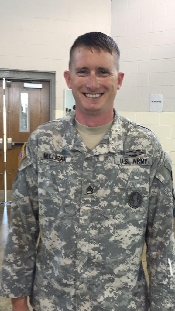 scngrecruiter's tweet photo. Congratulations to SSG Mulligan on his promotion.  #promotion #momoneymoproblems #scguard #ARMYGUARD http://t.co/e6q5VqKdFV