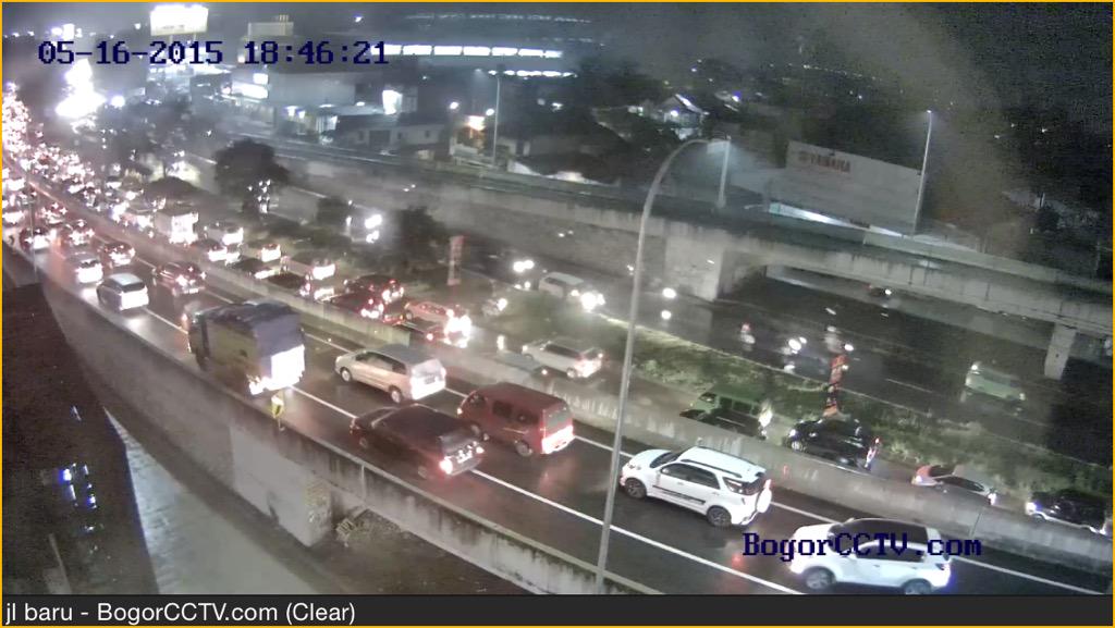 BogorCCTV's tweet photo. Kemacetan Jl. (Baru) Sholeh Iskandar saat long weekend. http://t.co/ssnAavjOv5