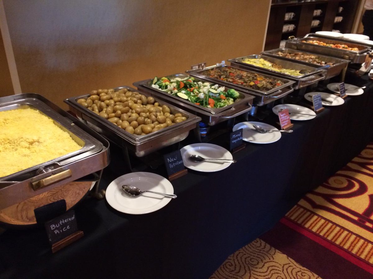 Pain2Performanc's tweet image. Lunch approaches, a feast awaits. Heathrow Marriott delivers top class performance once again 
 #PaintoPerformance