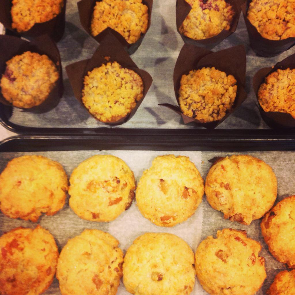 CakeFlour's tweet photo. Mix it up w/ one of our Mixberry Muffins or an Apricot Honey scone!! http://t.co/YwwARSLnHF