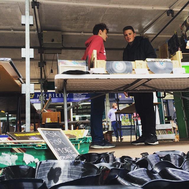 AEVinyl's tweet photo. Basildon Market #aevinyl #vinyl #vinyligclub #vinylcollection #vinyljunkie #startup #smallbiz #smallbusiness #small… http://t.co/k8j3FaWd10