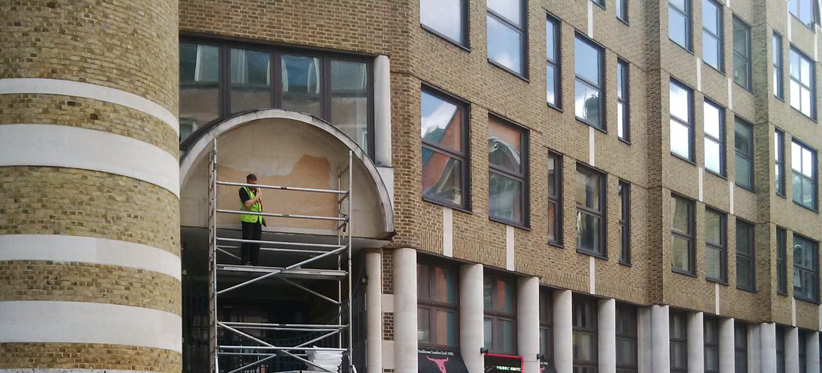 Claire_CULC's tweet photo. Some interesting changes happening today @LondonCampus? @BeckyCULC @Saadia__Omar #exciting http://t.co/mDwjv9Z0Dy