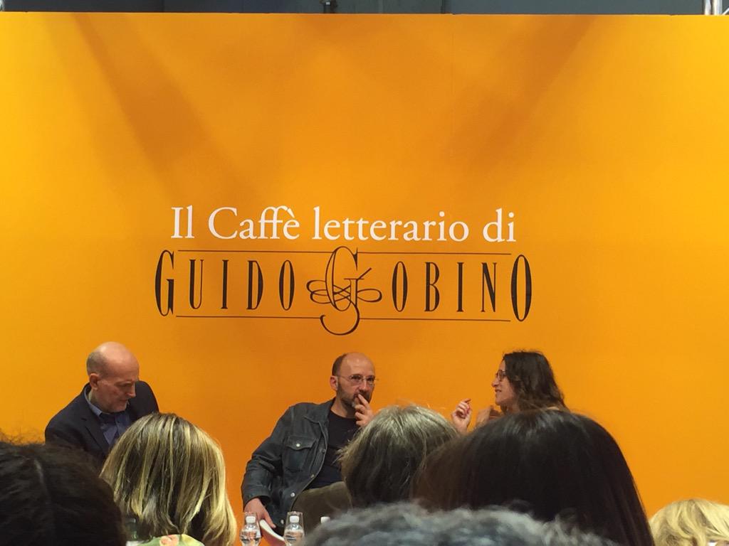 nuvolinchiostro's tweet photo. Aspettando l'inizio della presentazione di Covacich con @DianaDi87
#SalTo15 #BloggerInSalto #Stregathon http://t.co/h5t5A0hvaf