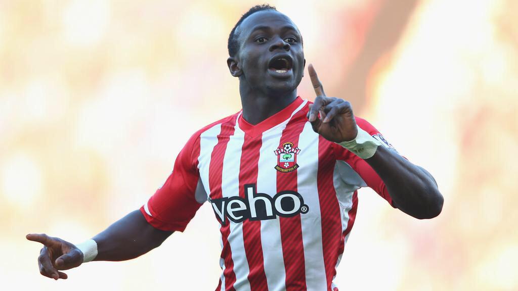 ActuFoot_'s tweet photo. Sadio Mané devient le joueur le plus rapide à inscrire un triplé en PL !

⚽️ 13' Mané
⚽️ 14' Mané
⚽️ 16' Mané http://t.co/fpgHyfbihB