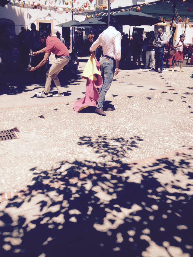 Y los peques y mayores disfrutando del toreo!