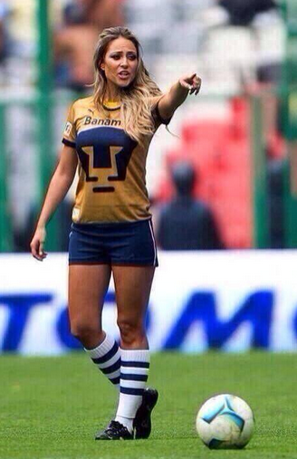 RemarksFootball's tweet photo. Wouldn't mind marking her for 90 minutes! http://t.co/zW3RMwNEYA