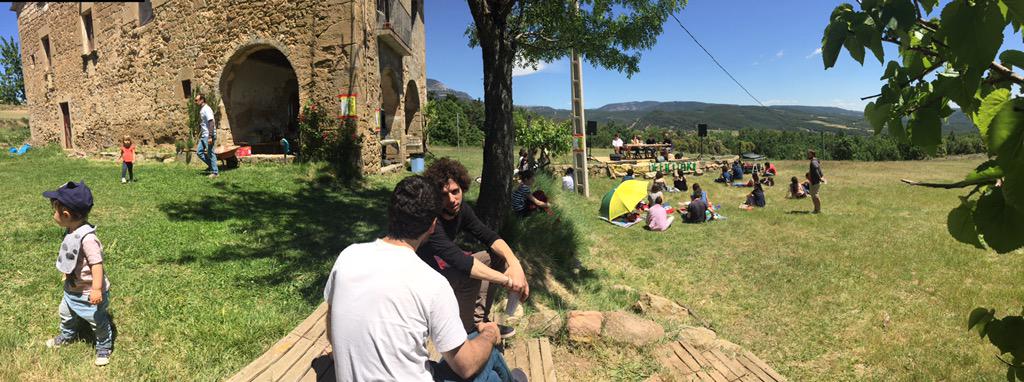 GramophoneAllst's tweet photo. Abans del bolo de la @SalaStroika hem passat pel #FestivalDeficitari. Quin plan més benparit, tu! http://t.co/2sodyFgnDo