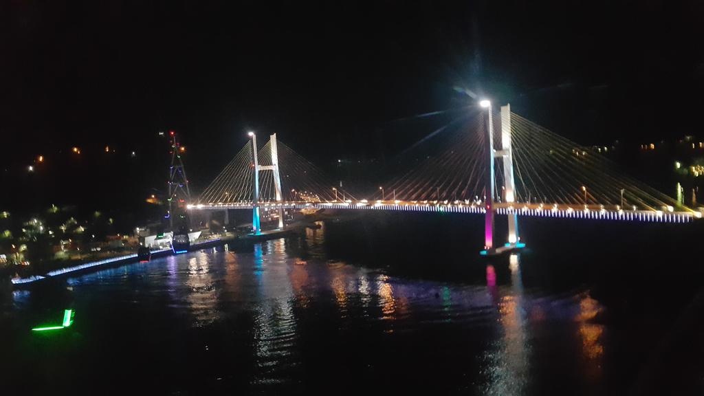 chorock22's tweet photo. 여수 해상공원과 케이블카에서 본 야경. http://t.co/2qv7kTGXms