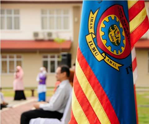 SubestFc's tweet photo. Selamat hari guru buat semua guru-guru di Malaysia..ikhlas dari kami warga #SUBEST http://t.co/pymuip15Ee