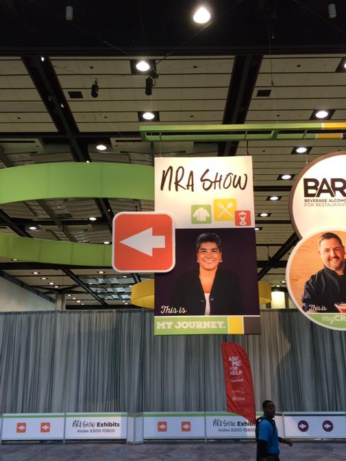 sarahchapinHM's tweet photo. Perfect @NRNonline #nrashow #phasenext #rozwelcomes! @HailMerrySnacks booth 10642 #fabi http://t.co/hI7rARCE4n