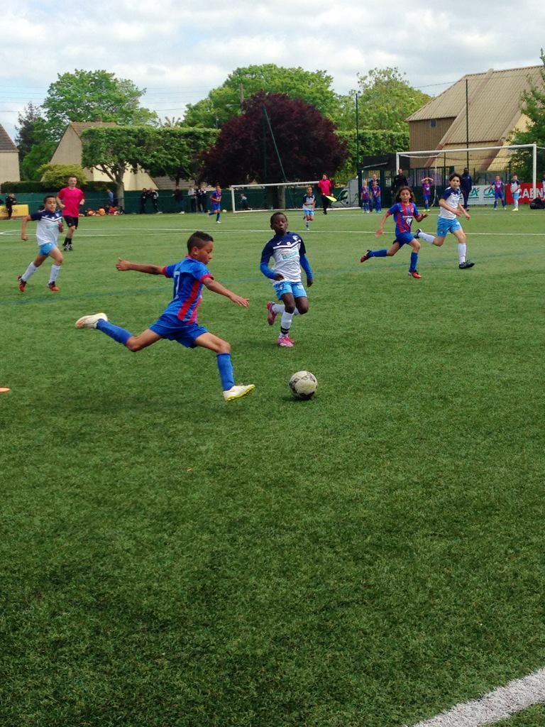 SMCaen's tweet photo. Victoire des U11 du @SMCaen_officiel dans ce derby de #Pingeon2015 face au @HAC_Officiel sur le score de 2-0 #TeamSMC http://t.co/rgGSofXMPs