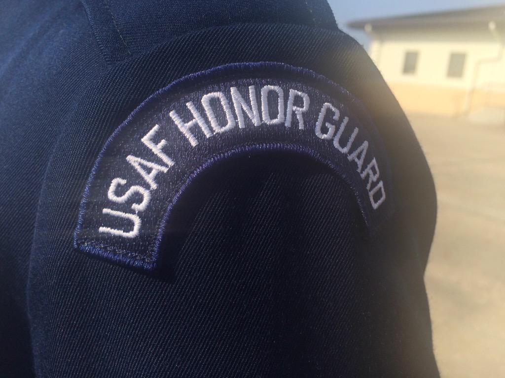 SJAFB's tweet photo. The Air Forces' example of precision and bearing have arrived at @wingsoverwayne #SJAFB #WOW15 #USAFHonorguard http://t.co/Ni9b4jlNIp