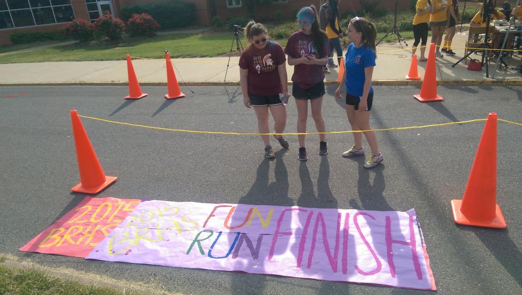 Who will break it first? #BroadRunColorRun <a href="/BroadRunHS/">Broad Run HS</a> <a href="/BroadRunNHS/">Broad Run NHS</a>