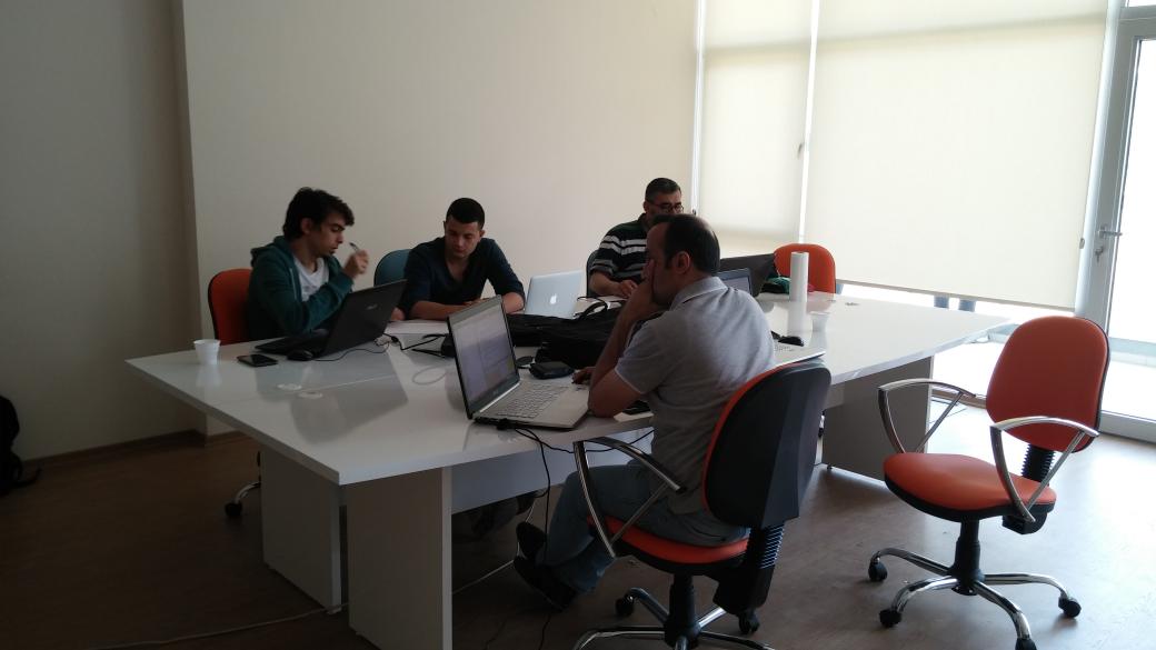 hackfestdenizli's tweet photo. Mobil hackathon son hızıyla devam ediyor http://t.co/2DTxKDIdit