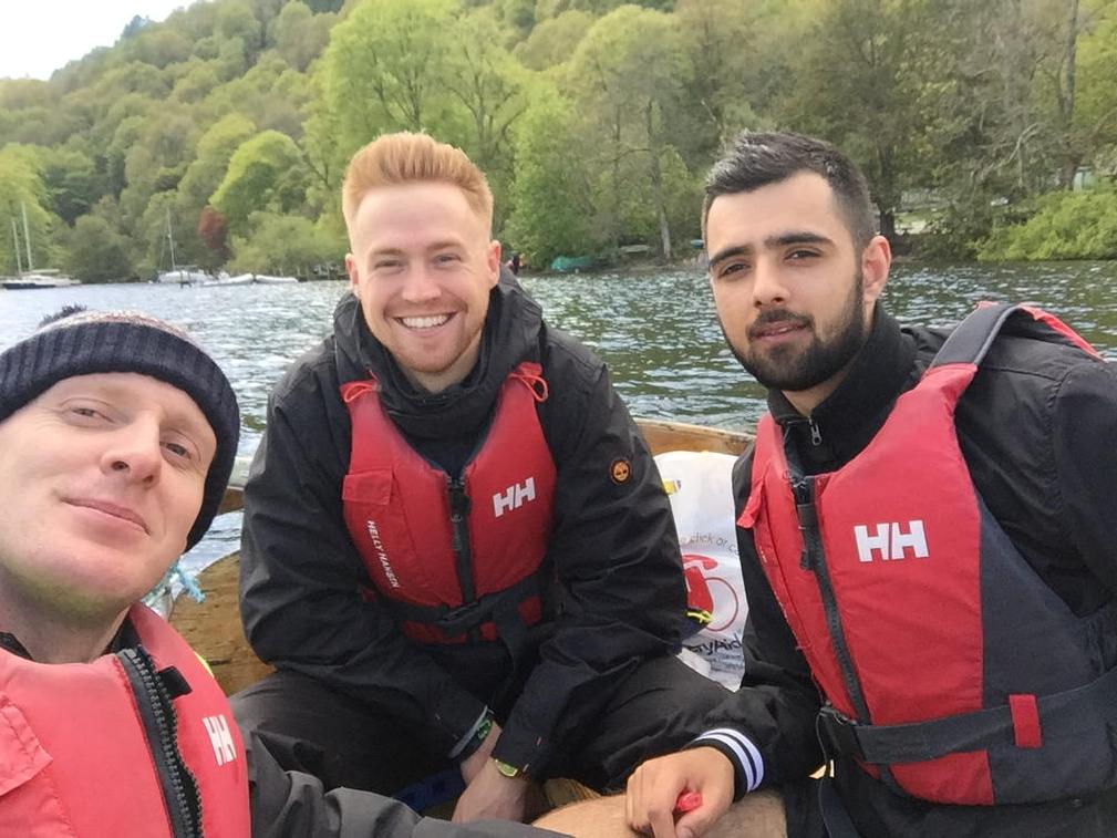 SOS SOS Where is the flare?! We need rescuing!!! #n07js #windermere row