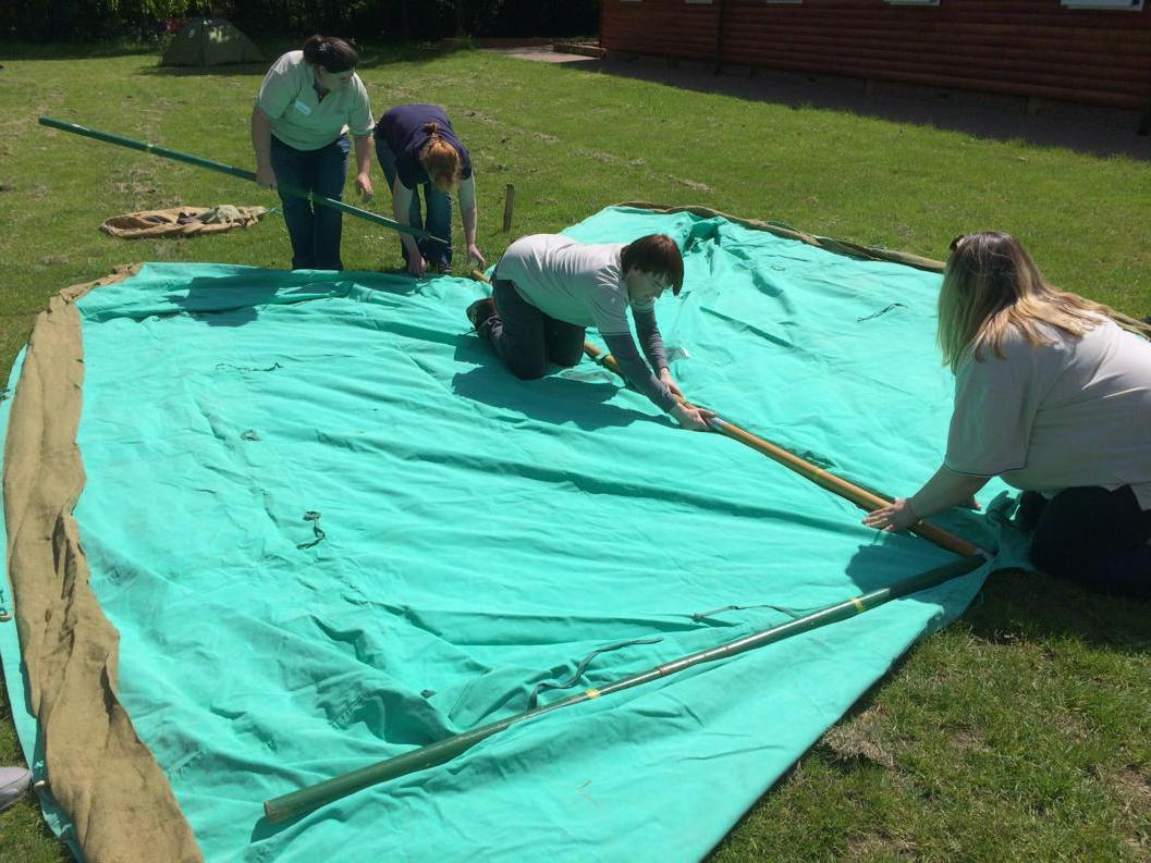 GLMWScouts's tweet photo. Setting http://t.co/d4oWudRlTK at paccar engaged adults+ awesome programmes =awesomescouting# http://t.co/TQJz6oxK8J