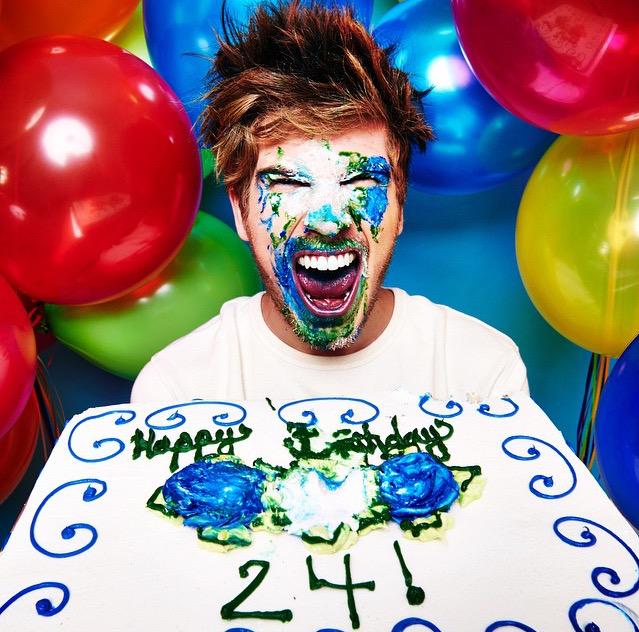 Happy Birthday Joey Graceffa! I love you and hope you have a wonderful 24th birthday        