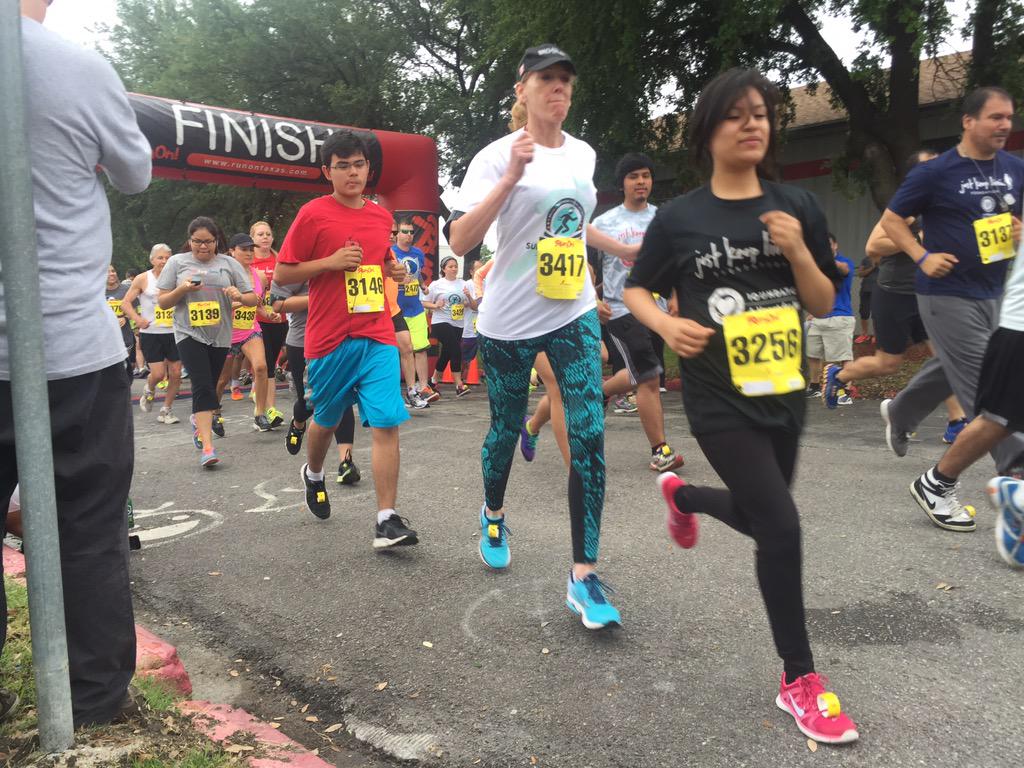 dallasschools's tweet photo. The 5K runners are off in the Superintendent's Scholarship 5K! #Run4DallasISD http://t.co/yjZpavQQ6a