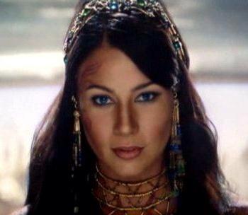 Happy 38th Birthday to our Princess! in 1977, Viola Lynn Collins was born in Houston, Texas. 