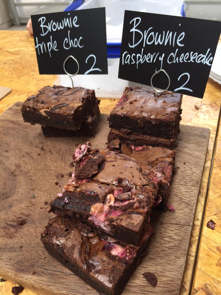 yartspacefairs's tweet photo. The @tampercoffee brownies are amazing, grab one whilst you can. 11-5pm, 21 Brown St, entrance through @MADENORTH http://t.co/xdr6pPpuTN