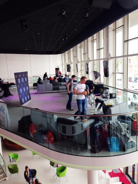 VueHilversum's tweet image. De lifestream is in volle gang! #24uurinDeBios