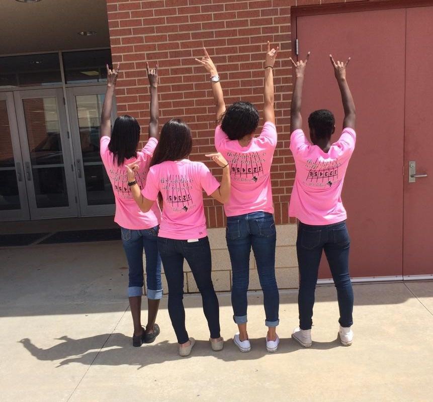 tawn_annette1's tweet image. It's Championship Saturday and your favorite relay is ready! #TRACKSTATE