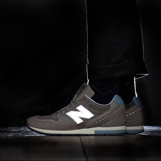 new balance mrl996at