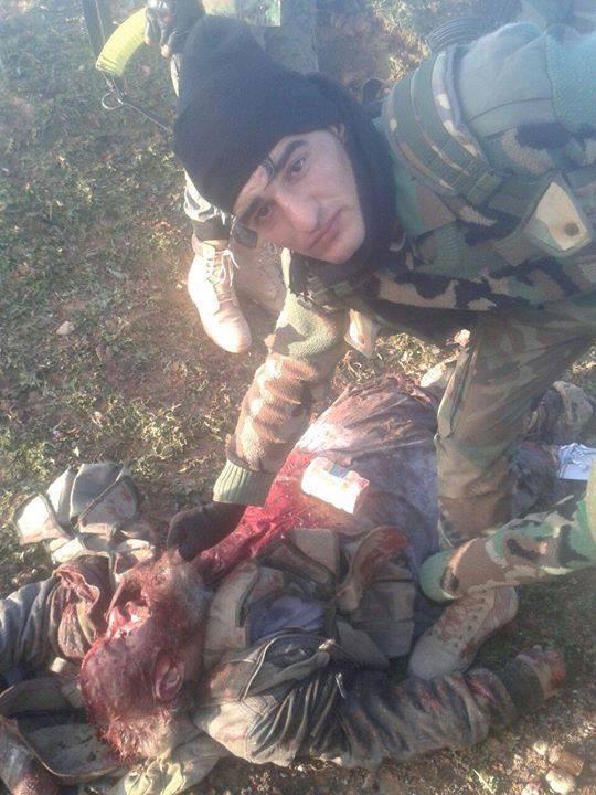 herim22_0's tweet photo. #انفروا_خفافا_وثقالا
البغل دادي يخاف حتى ان يظهر شكلة وهو في جحره لانه يعمل جيداً ان الدعس بنتظاره http://t.co/YGNHR4PlOh