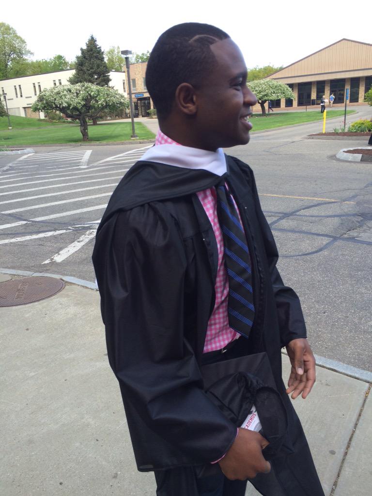 PatricePinkFile's tweet image. Watching my younger brother reminds me of why America is the greatest nation. #ACClassof2015 #AmericanDream