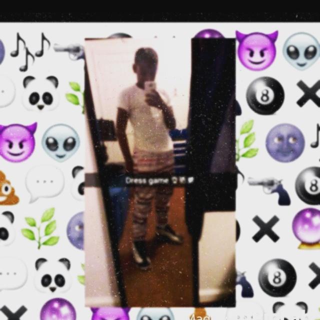 bbgrobert's tweet image. Can I get some favorites